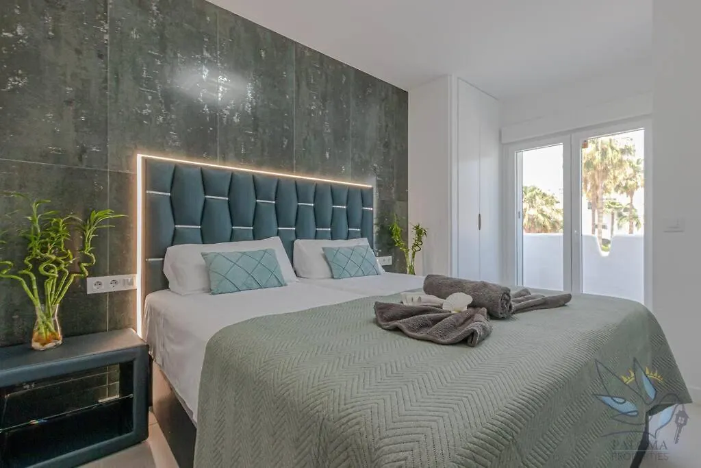 Puerto Marina Luxury 2Bdr Apartment With Sea View Benalmádena 0*,  España