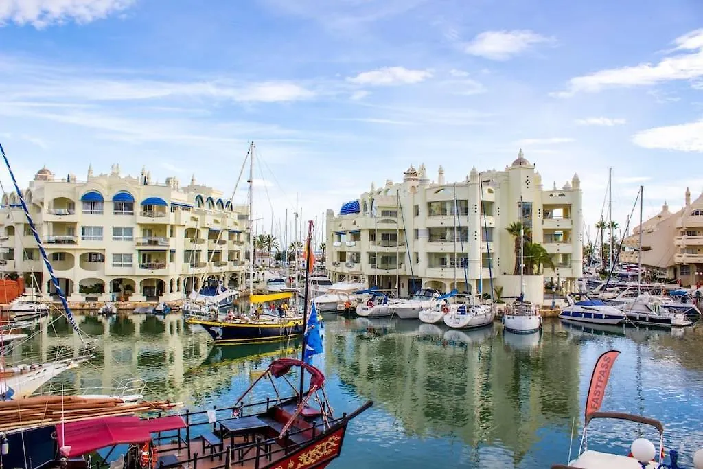Puerto Marina Luxury 2Bdr Apartment With Sea View Benalmádena 0*,  España